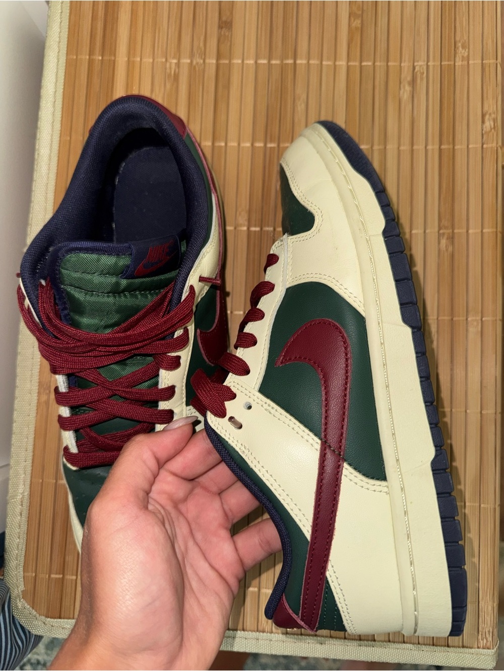 Nike Dunk Low Retro “Gorge Green / Team Red” | Women’s 10.5 / EU 42